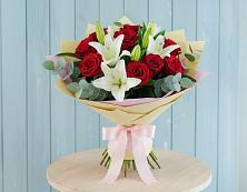 Букет цветов из:  Лилии и Розы в Волоконовке