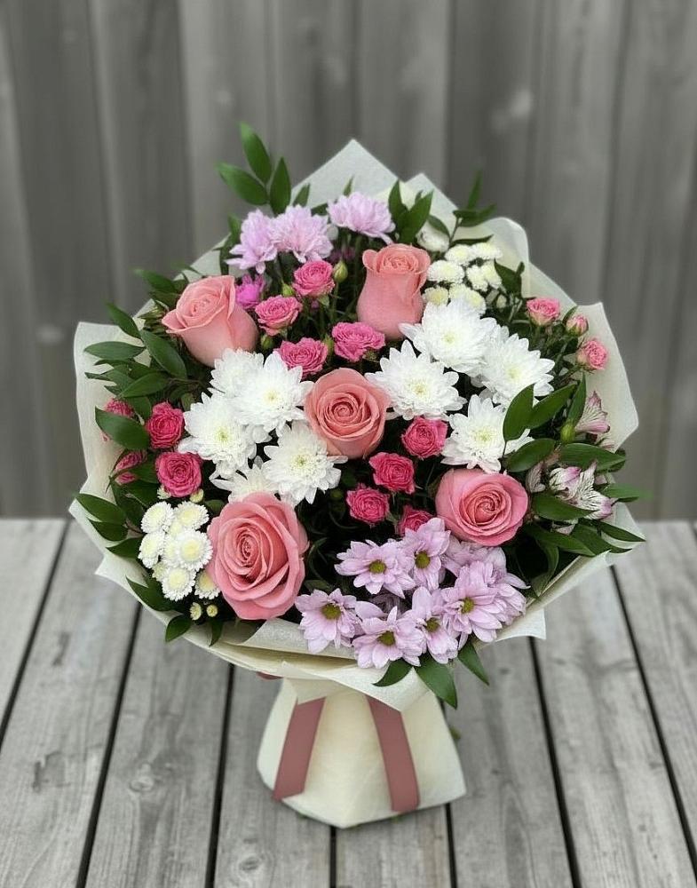 Букет цветов из: Альстромерии, Гвоздики, Розы и Хризантемы в Волоконовке