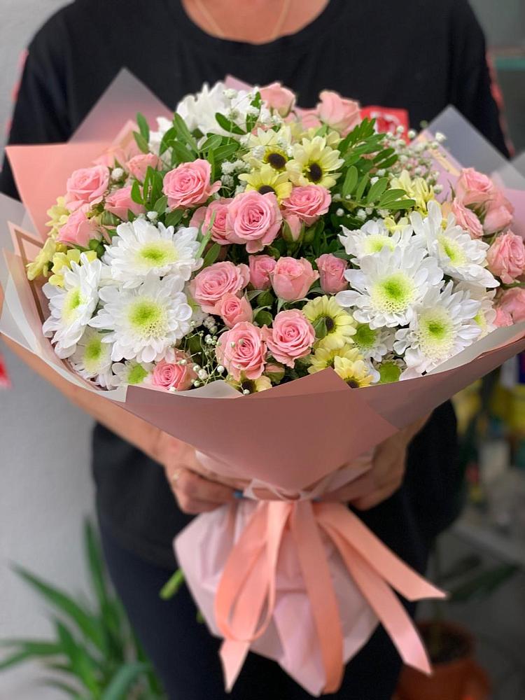 Букет цветов из: Розы и Хризантемы в Волоконовке