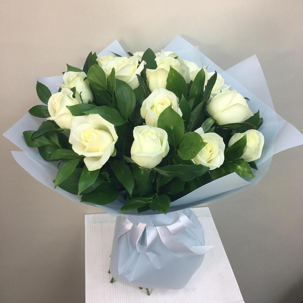 Букет 15 Белых роз Проуд в Волоконовке
