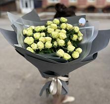 Букет Белые кустовые розы Солинеро в Волоконовке