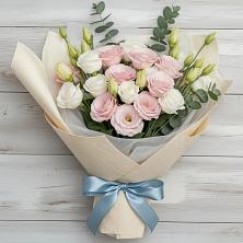 Букет цветов из:  Лизиантусы в Волоконовке