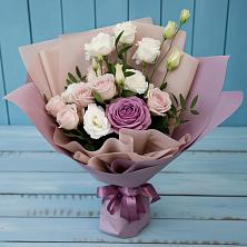 Букет цветов из:  Розы и Лизиантусы в Волоконовке