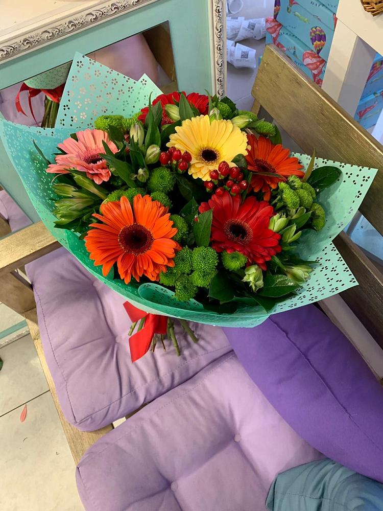 Букет цветов из: Герберы, Хризантемы и Альстромерии в Волоконовке
