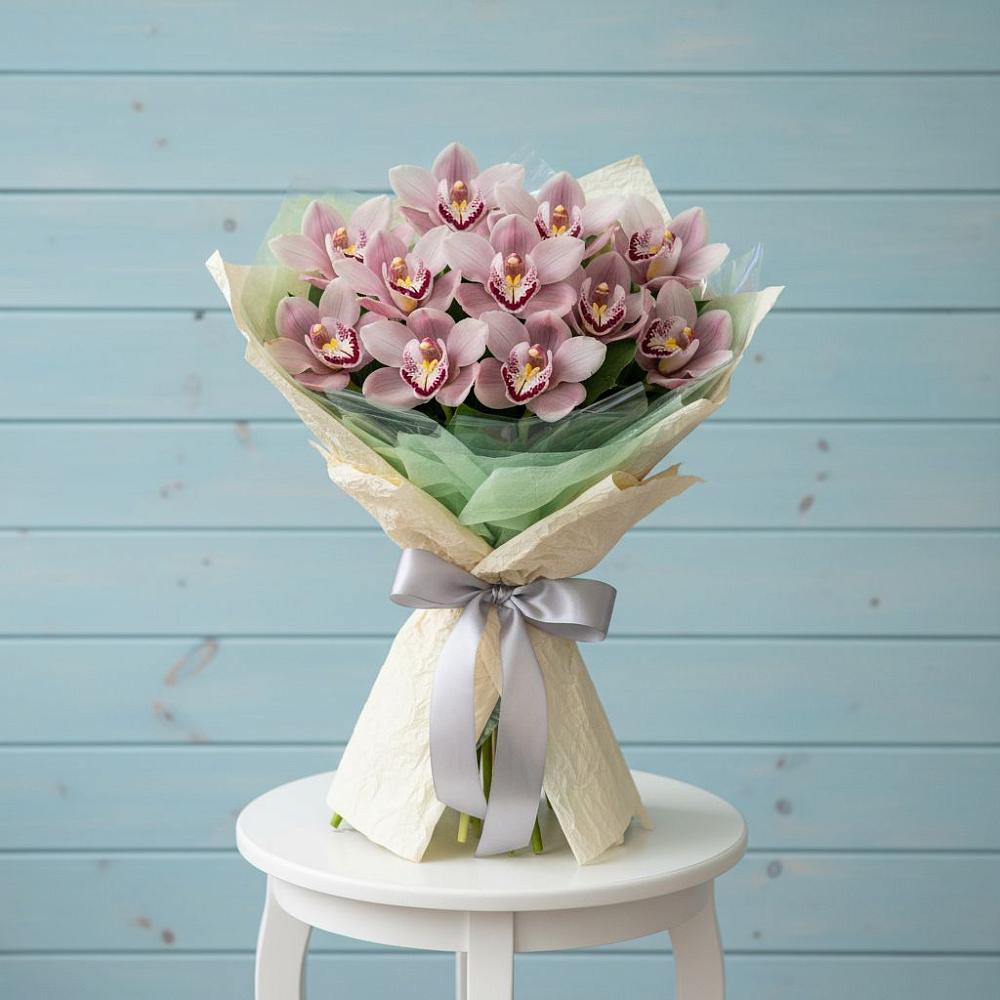 Букет цветов из: Орхидеи и Розы в Волоконовке