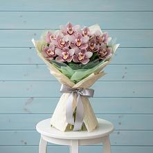 Букет цветов из:  Орхидеи и Розы в Волоконовке