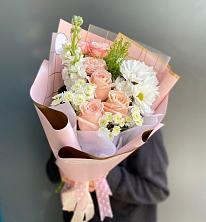 Букет цветов из:  Хризантемы и Розы в Волоконовке