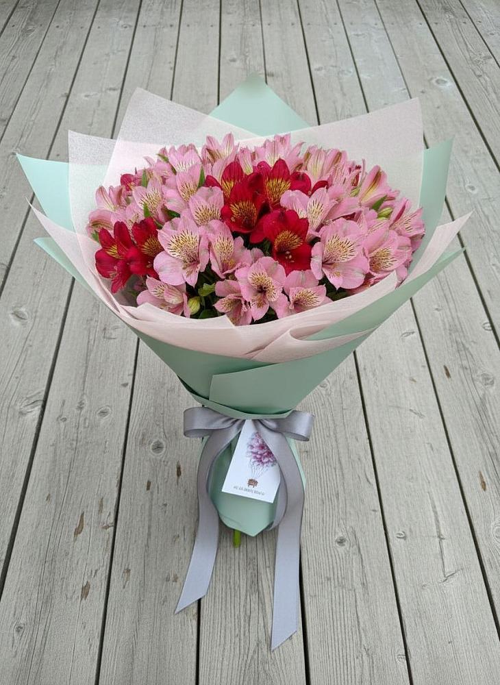 Букет цветов из: Альстромерии в Волоконовке