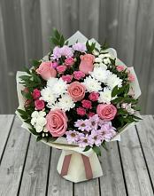 Букет цветов из:  Альстромерии, Гвоздики, Розы и Хризантемы в Волоконовке
