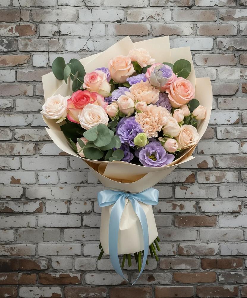 Букет цветов из: Розы, Лизиантусы и Гвоздики в Волоконовке