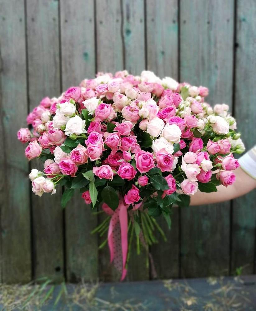 Букет Розовые кустовые розы Натали и Лав Лидия в Волоконовке