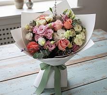 Букет цветов из:  Розы, Лизиантусы и Гвоздики в Волоконовке