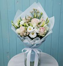 Букет цветов из:  Розы и Лизиантусы в Волоконовке