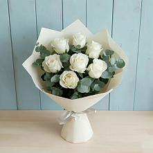 Букет Белые розы в Эвкалипте в Волоконовке