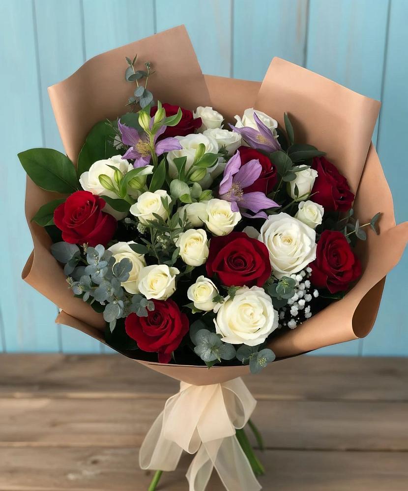 Букет цветов из: Розы и Альстромерии в Волоконовке
