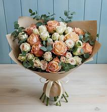 Букет цветов из:  Альстромерии и Розы в Волоконовке