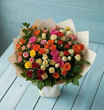 Букет Микс из разноцветных кустовых роз в Волоконовке